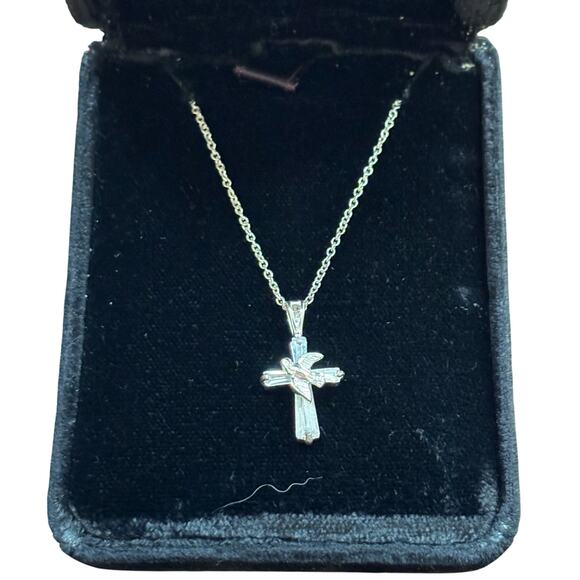 Sterling Silver 925 Dove on Crucifix Cross Pendant Necklace Christian Religion - Picture 2 of 5